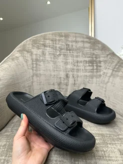 Ariana Double Strap Textured Slider - Black
