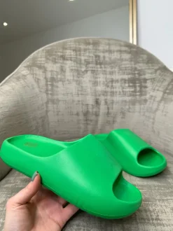 Yasmin Slip On Sliders - Green